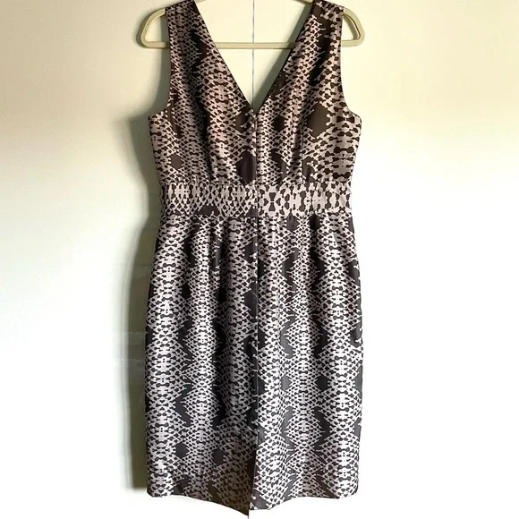 NWT Banana Republic Silk Snake Print Sheath Dress Career Cocktail Size 10 - Picture 3 of 11